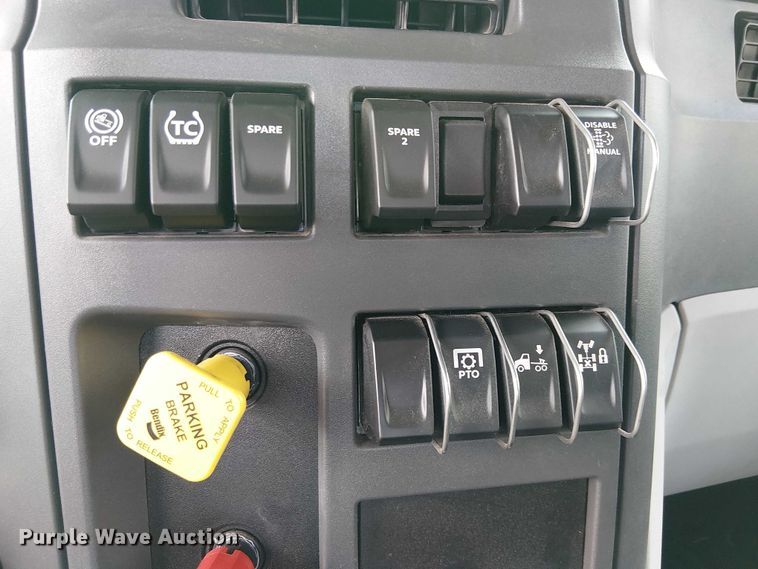 image for item YA1228 2024 Peterbilt 567 semi truck