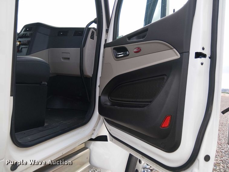 image for item YA1228 2024 Peterbilt 567 semi truck