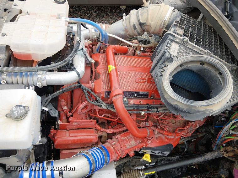 image for item YA1228 2024 Peterbilt 567 semi truck