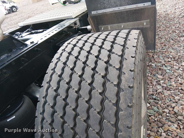 image for item YA1228 2024 Peterbilt 567 semi truck