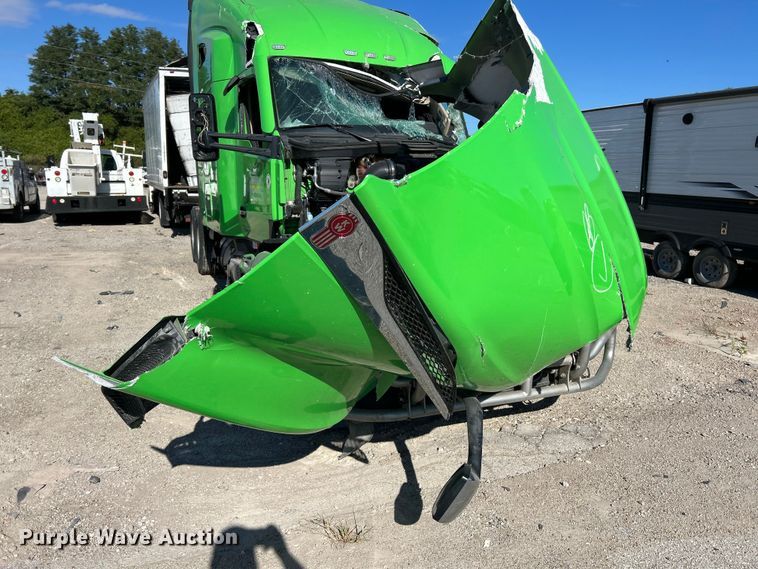 image for item YA1232 2024 Kenworth T680 semi truck