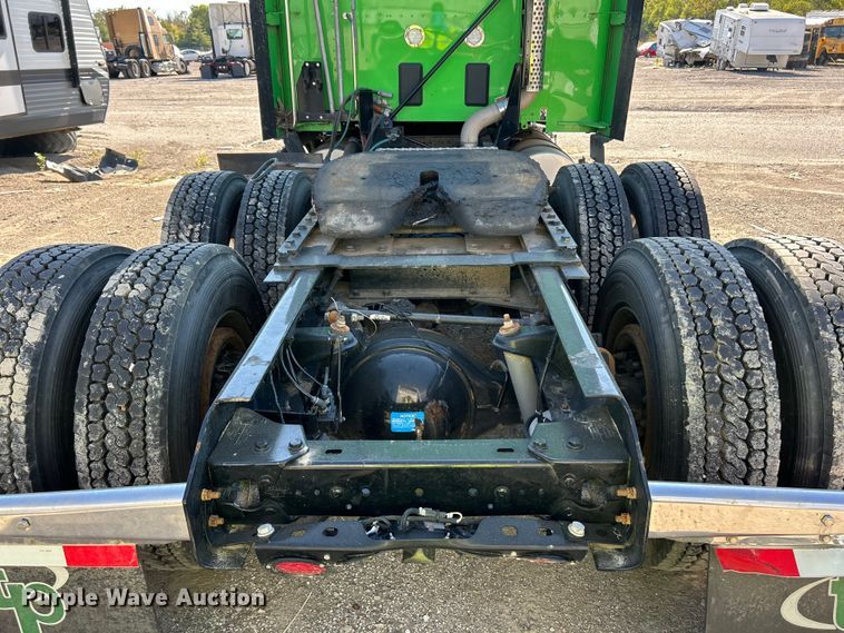 image for item YA1232 2024 Kenworth T680 semi truck