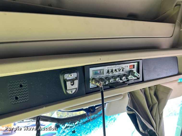 image for item YA1232 2024 Kenworth T680 semi truck