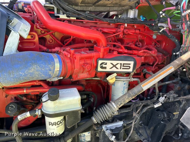 image for item YA1232 2024 Kenworth T680 semi truck