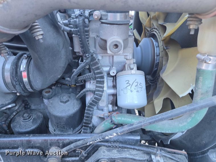 image for item YA1250 2015 Kenworth T680 semi truck