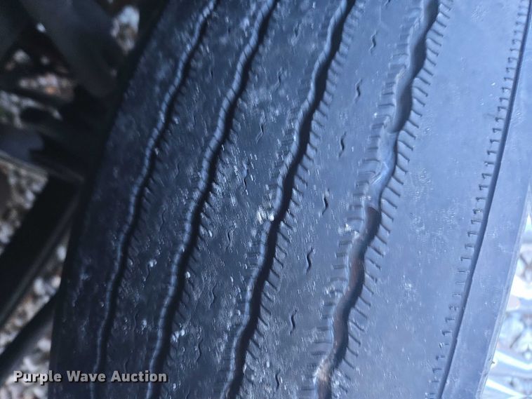 image for item YA1250 2015 Kenworth T680 semi truck