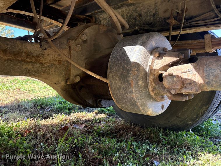 image for item YA1257 2016 Freightliner Business Class M2 forestry bucket truck