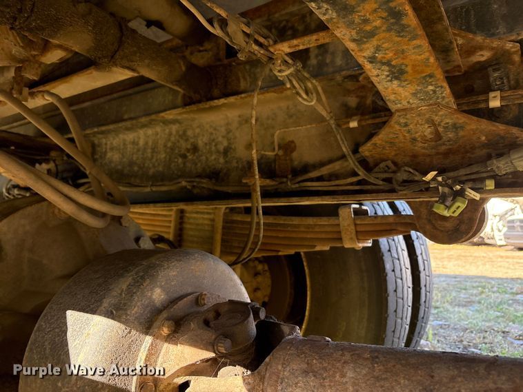 image for item YA1257 2016 Freightliner Business Class M2 forestry bucket truck