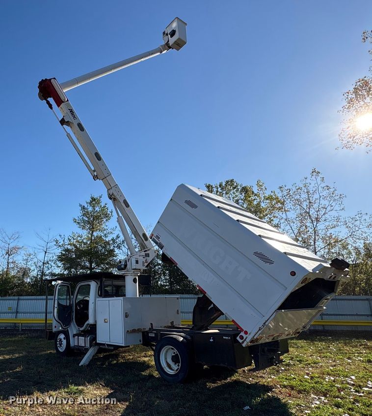 image for item YA1257 2016 Freightliner Business Class M2 forestry bucket truck