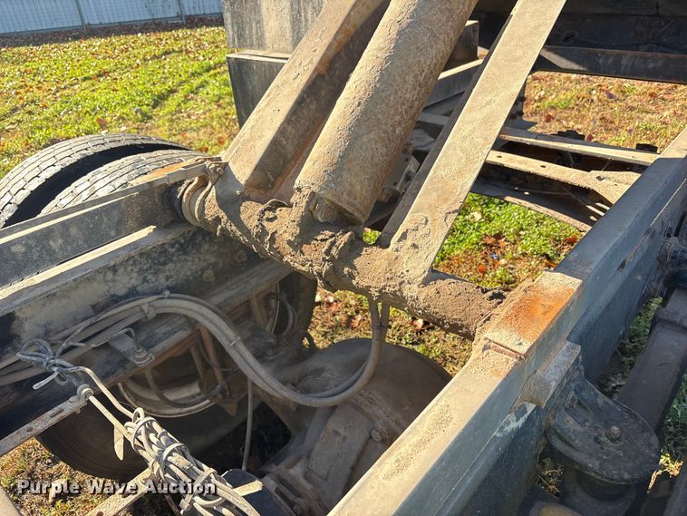 image for item YA1257 2016 Freightliner Business Class M2 forestry bucket truck