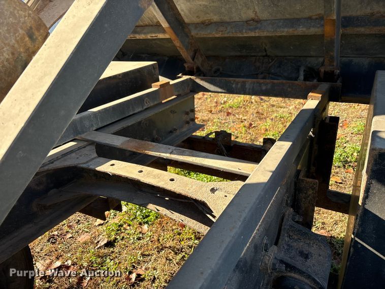 image for item YA1257 2016 Freightliner Business Class M2 forestry bucket truck