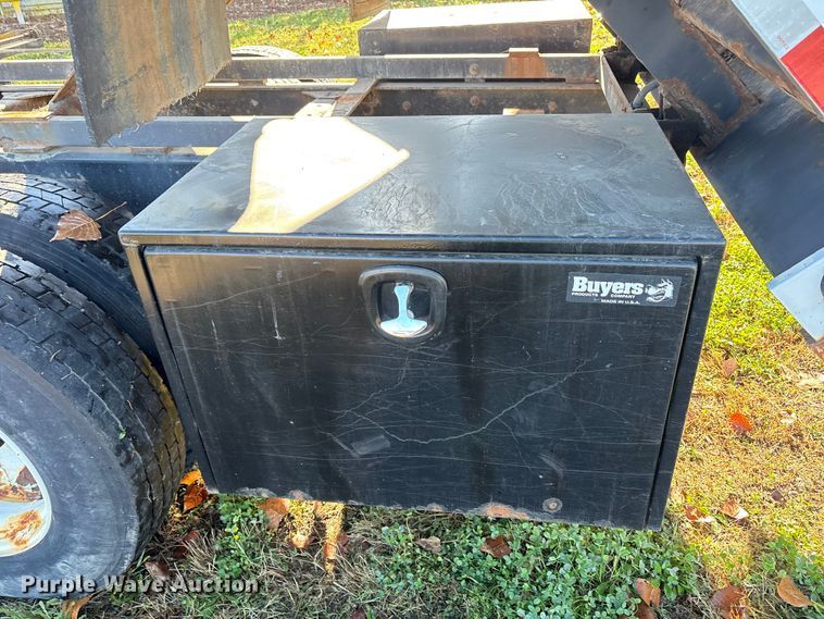 image for item YA1257 2016 Freightliner Business Class M2 forestry bucket truck