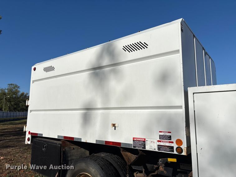 image for item YA1257 2016 Freightliner Business Class M2 forestry bucket truck