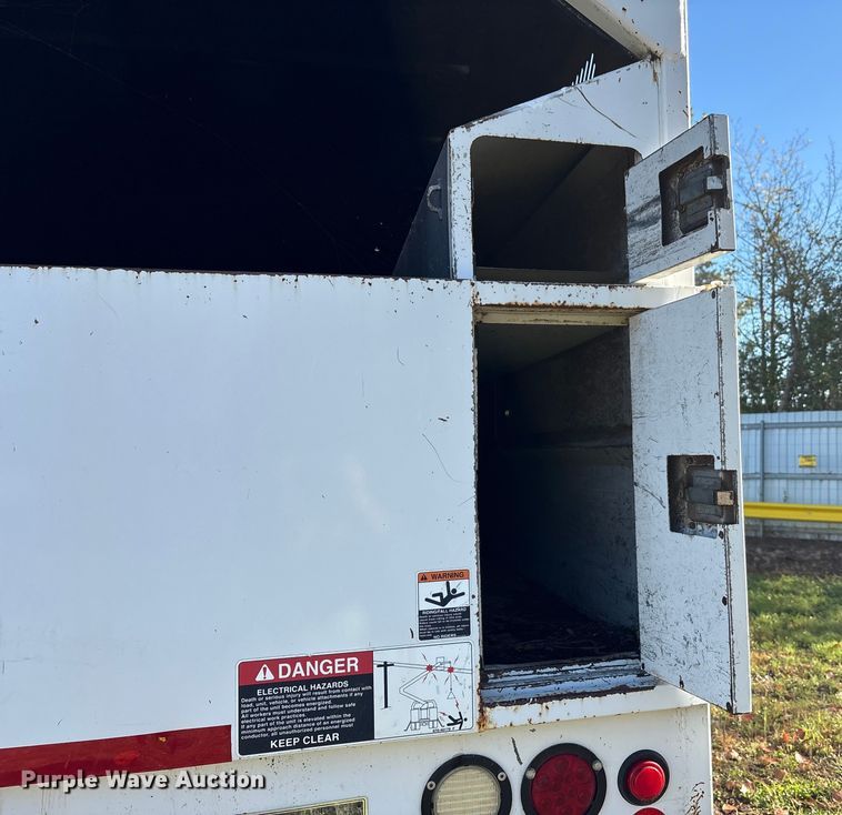 image for item YA1257 2016 Freightliner Business Class M2 forestry bucket truck