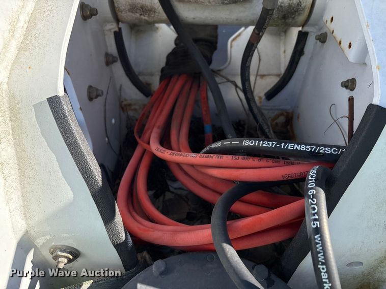 image for item YA1257 2016 Freightliner Business Class M2 forestry bucket truck