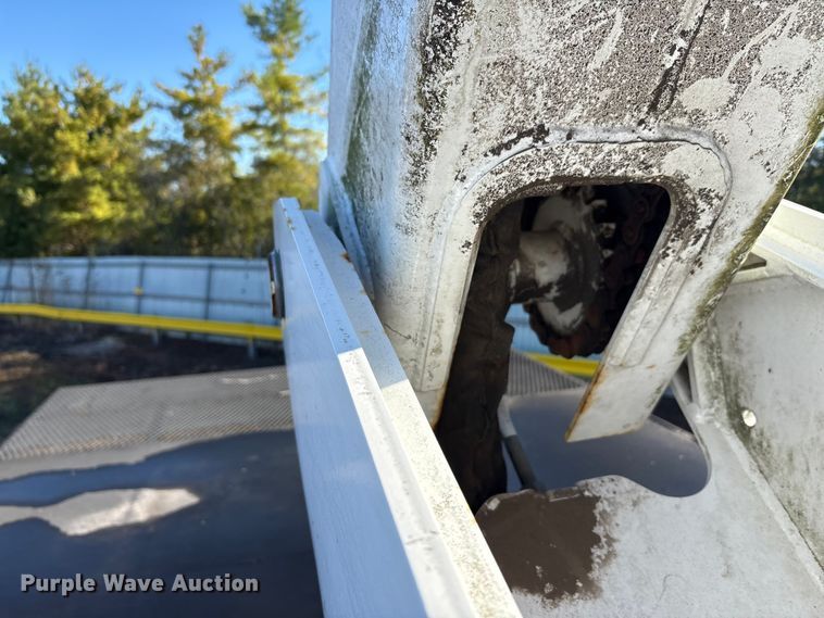 image for item YA1257 2016 Freightliner Business Class M2 forestry bucket truck