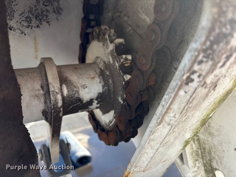 image for item YA1257 2016 Freightliner Business Class M2 forestry bucket truck