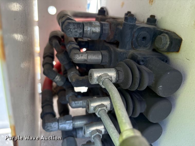 image for item YA1257 2016 Freightliner Business Class M2 forestry bucket truck