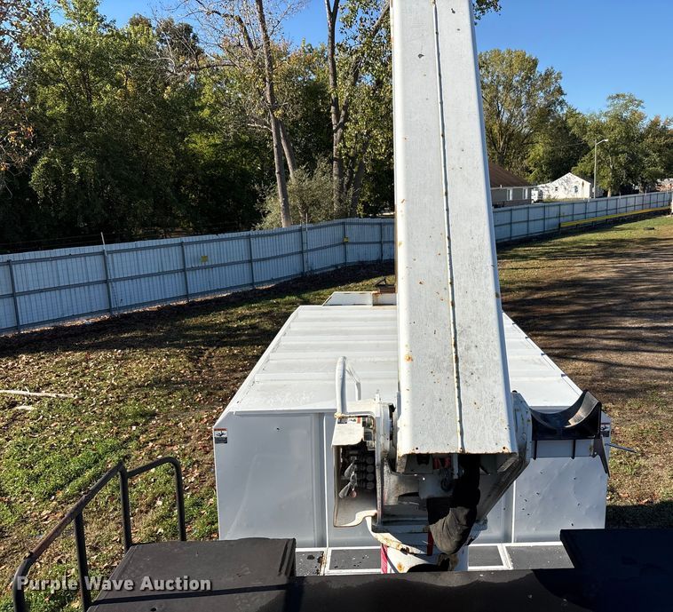 image for item YA1257 2016 Freightliner Business Class M2 forestry bucket truck