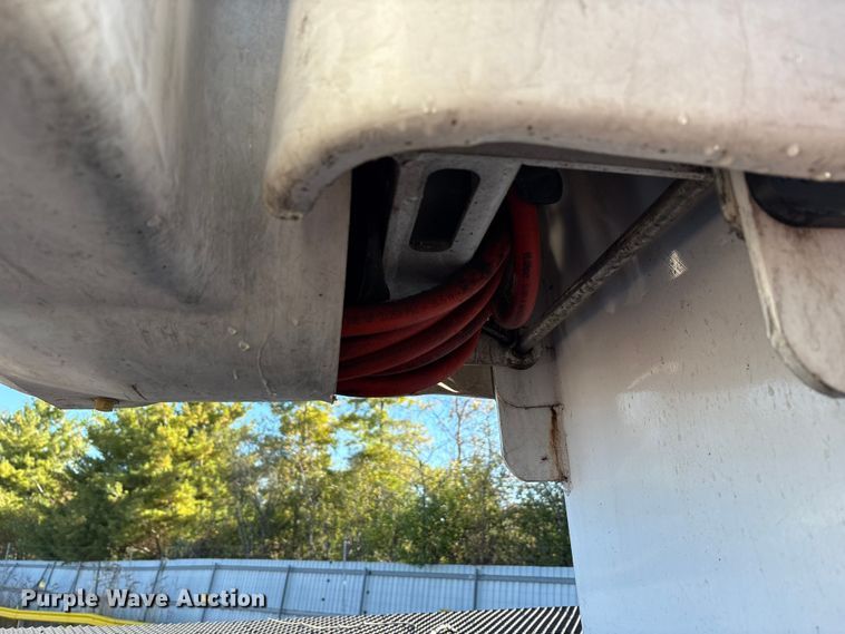 image for item YA1257 2016 Freightliner Business Class M2 forestry bucket truck