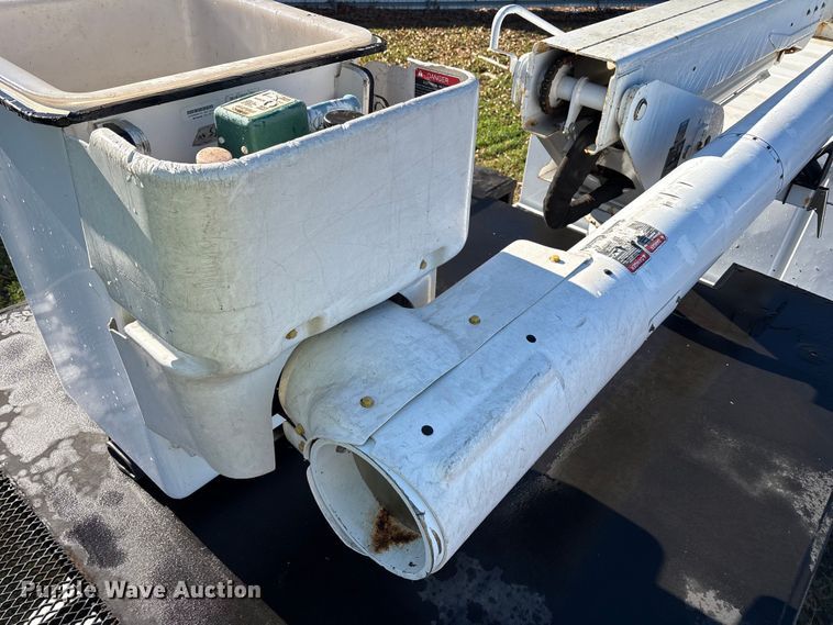 image for item YA1257 2016 Freightliner Business Class M2 forestry bucket truck