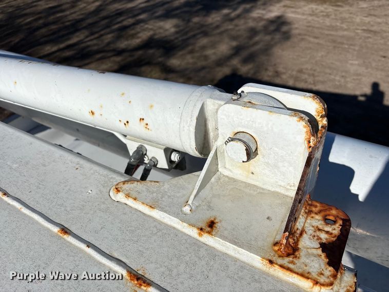 image for item YA1257 2016 Freightliner Business Class M2 forestry bucket truck