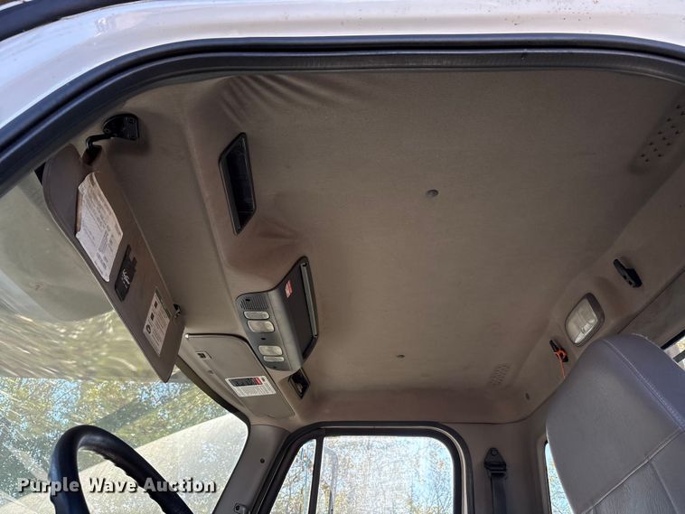 image for item YA1257 2016 Freightliner Business Class M2 forestry bucket truck