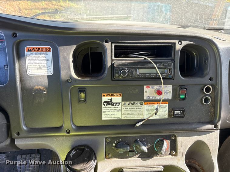 image for item YA1257 2016 Freightliner Business Class M2 forestry bucket truck