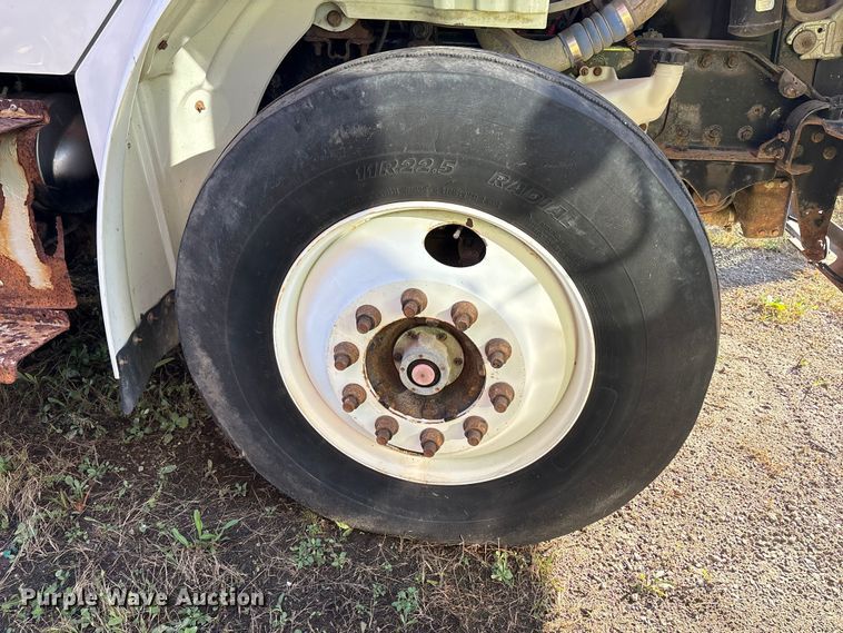 image for item YA1257 2016 Freightliner Business Class M2 forestry bucket truck