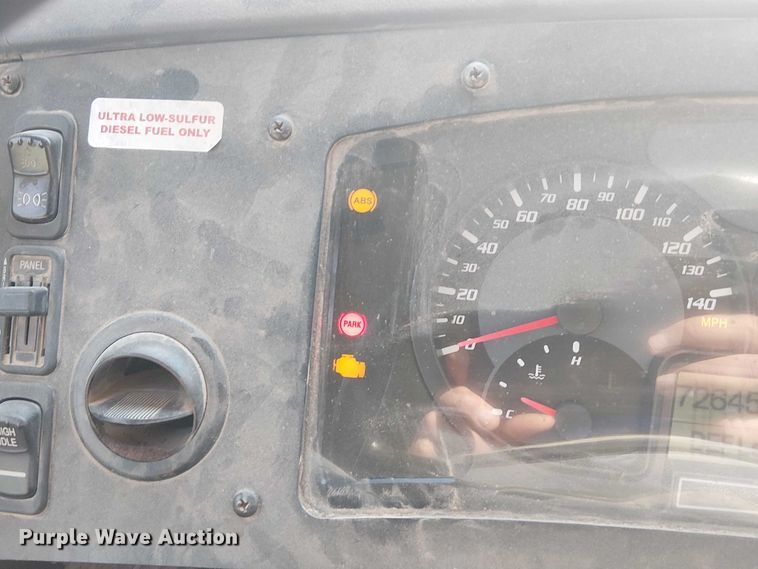 image for item DJ7851 2016 BlueBird Vison school bus