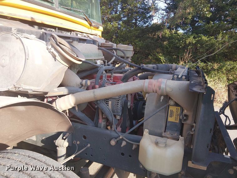 image for item DJ7851 2016 BlueBird Vison school bus