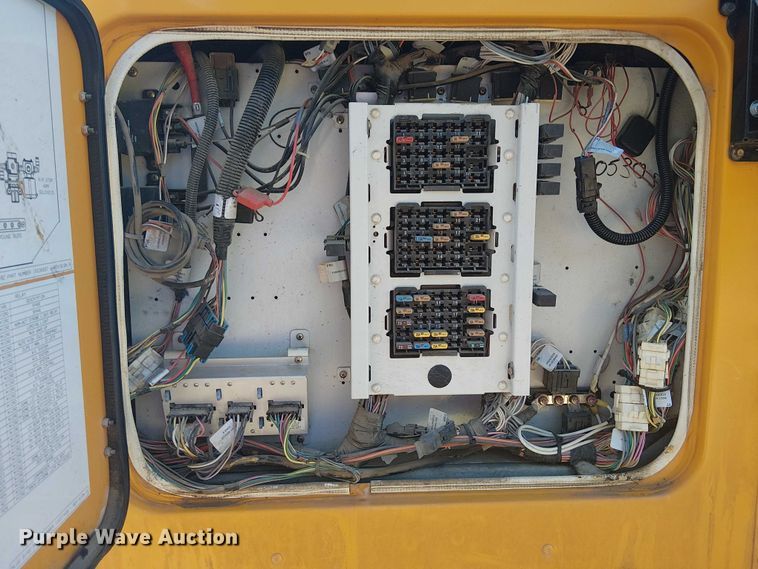 image for item DJ7852 2016 BlueBird Vison school bus