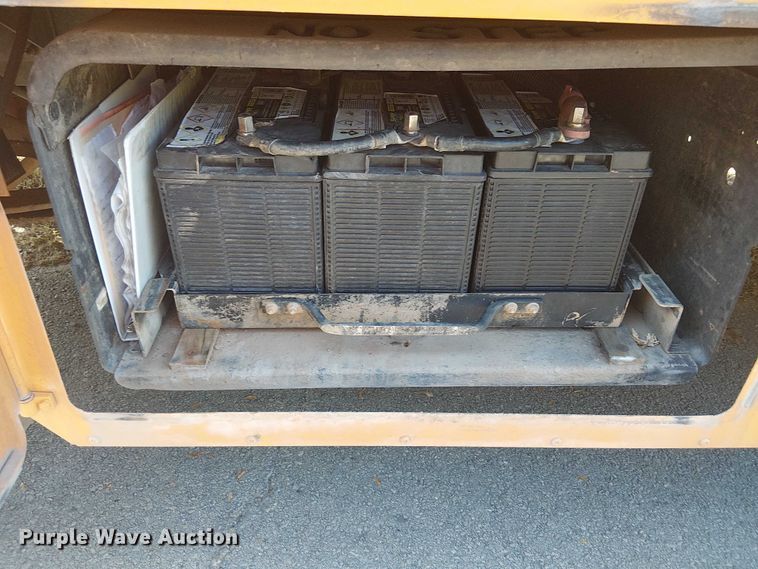 image for item DJ7852 2016 BlueBird Vison school bus