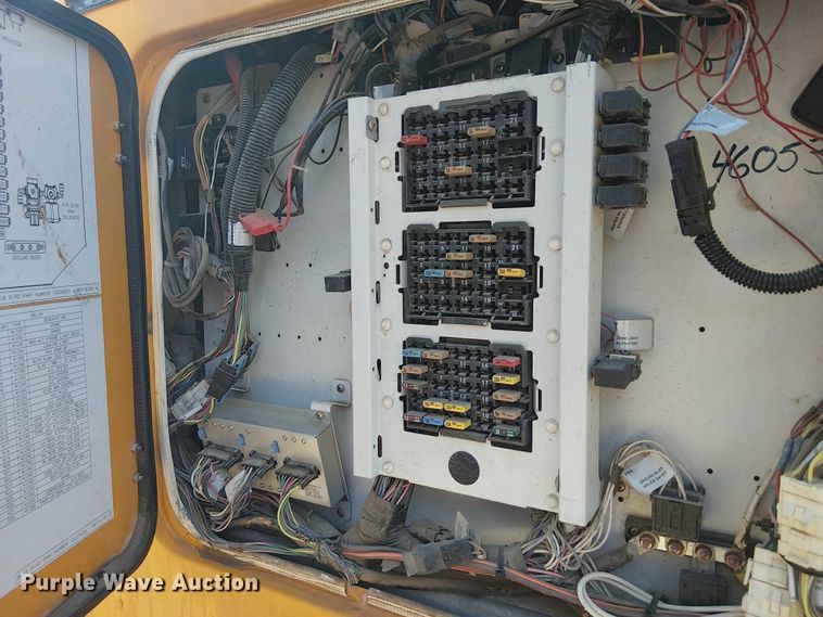 image for item DJ7852 2016 BlueBird Vison school bus