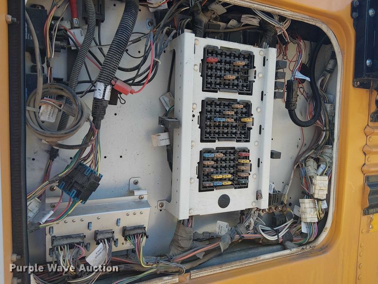 image for item DJ7852 2016 BlueBird Vison school bus