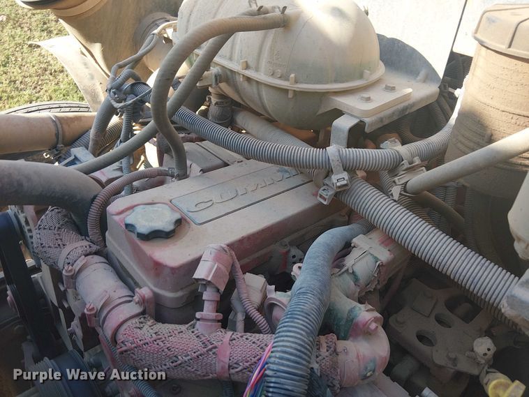 image for item DJ7852 2016 BlueBird Vison school bus