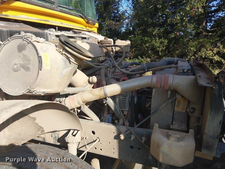 image for item DJ7852 2016 BlueBird Vison school bus