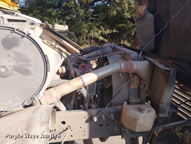 image for item DJ7852 2016 BlueBird Vison school bus