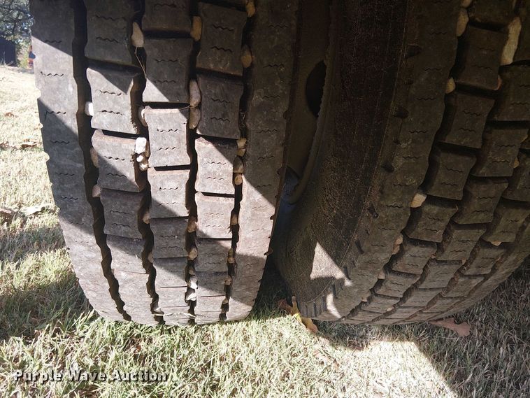 image for item DJ7852 2016 BlueBird Vison school bus