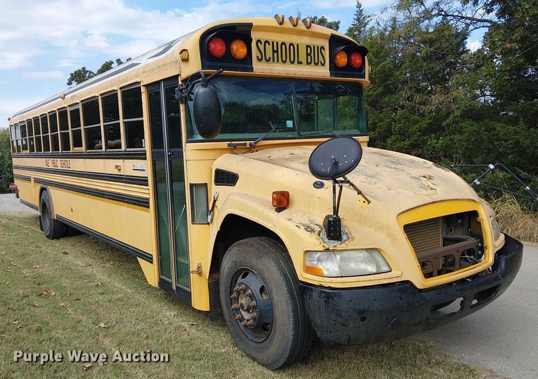 image for item DJ7853 2010 BlueBird Vison school bus