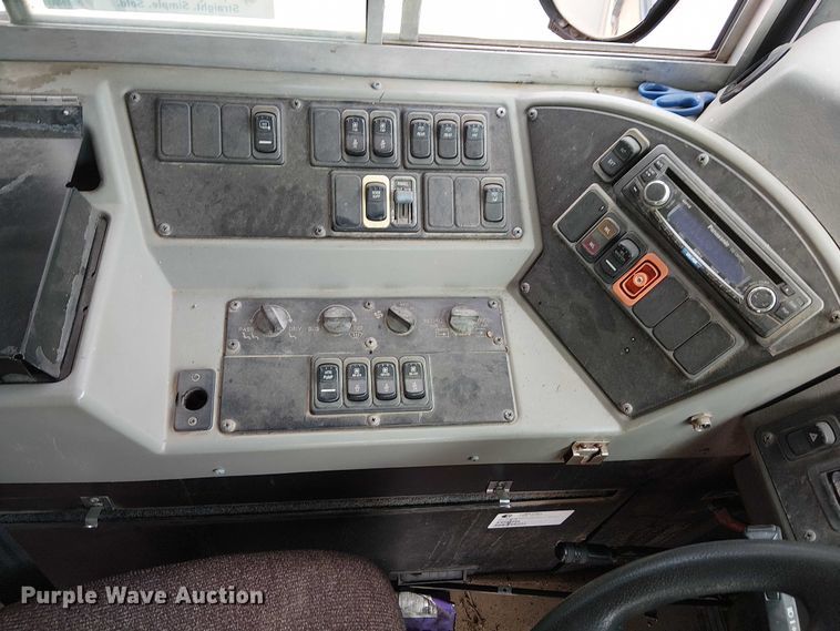 image for item DJ7853 2010 BlueBird Vison school bus