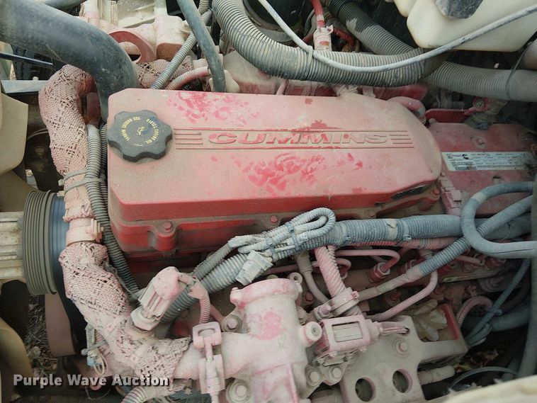 image for item DJ7853 2010 BlueBird Vison school bus