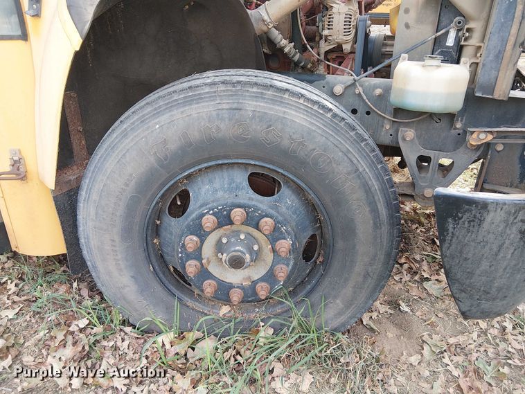 image for item DJ7853 2010 BlueBird Vison school bus