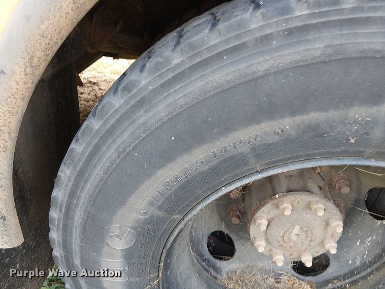 image for item DJ7853 2010 BlueBird Vison school bus