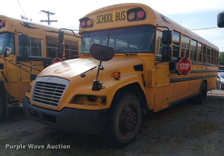 image for item DJ7854 2016 BlueBird Vision school bus