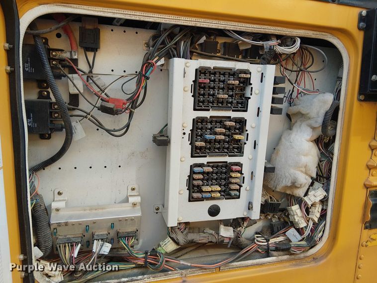 image for item DJ7854 2016 BlueBird Vision school bus