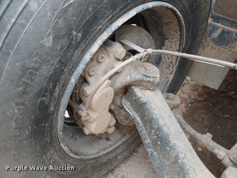 image for item DJ7854 2016 BlueBird Vision school bus