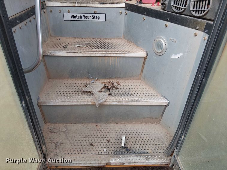 image for item DJ7854 2016 BlueBird Vision school bus