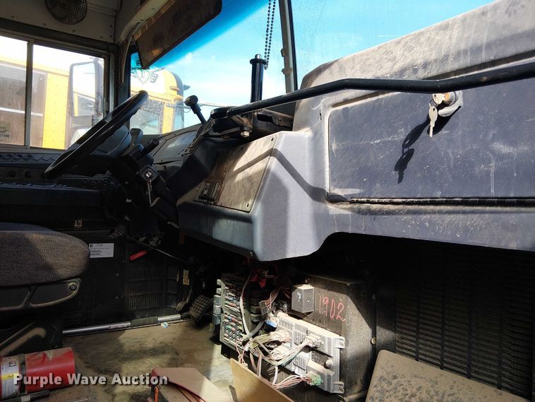 image for item DJ7854 2016 BlueBird Vision school bus