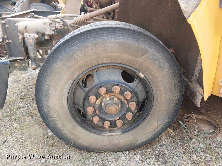 image for item DJ7854 2016 BlueBird Vision school bus